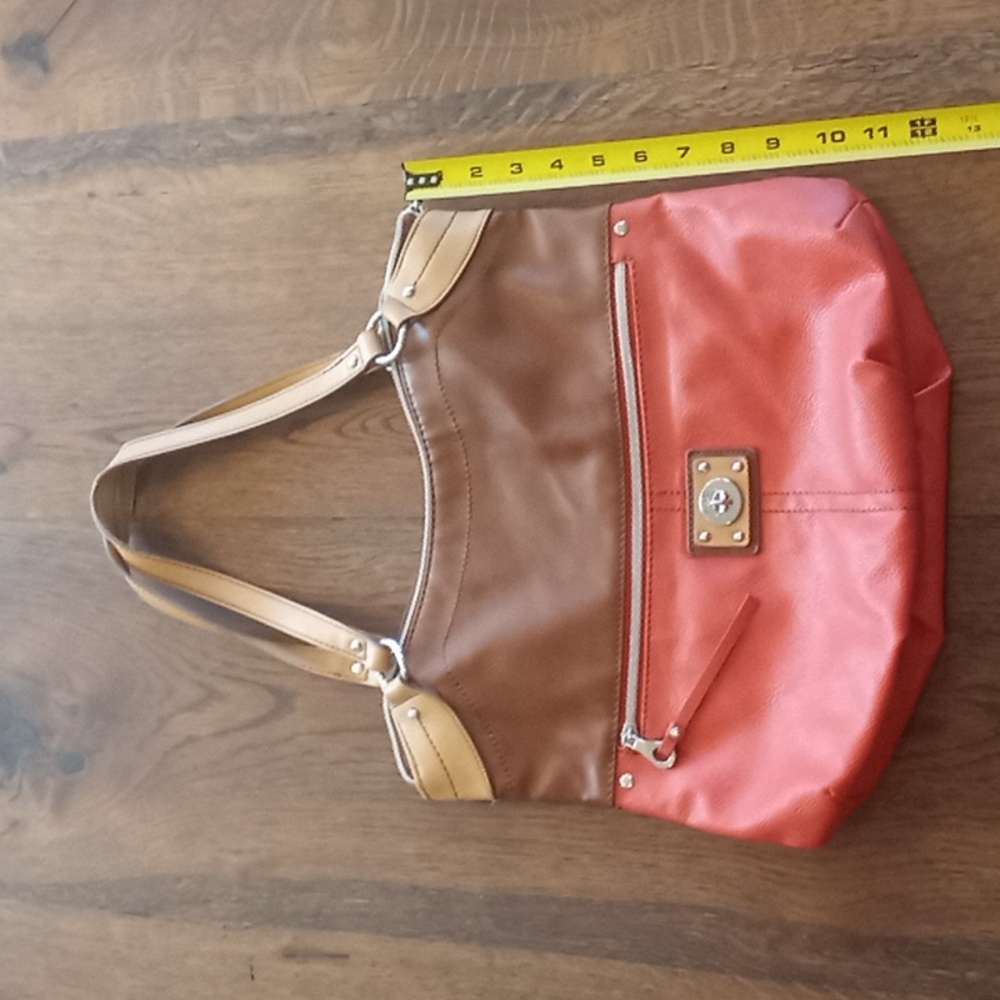 Relic handbag